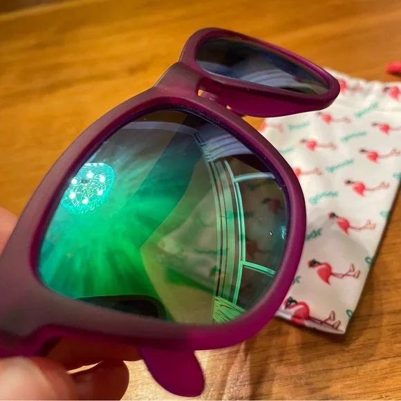 NWOT Goodr OG Sunglasses - Gardening with a Kraken - Picture 2 of 8